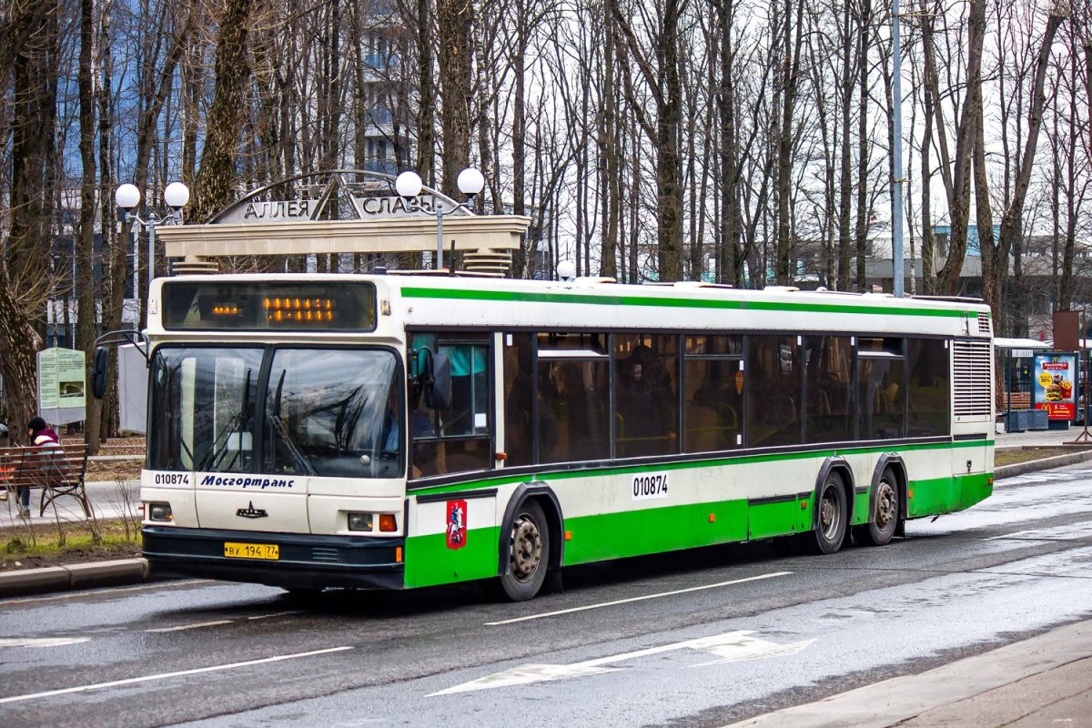 МАЗ 107 Москва