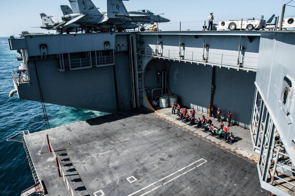 Адмирал Нимиц