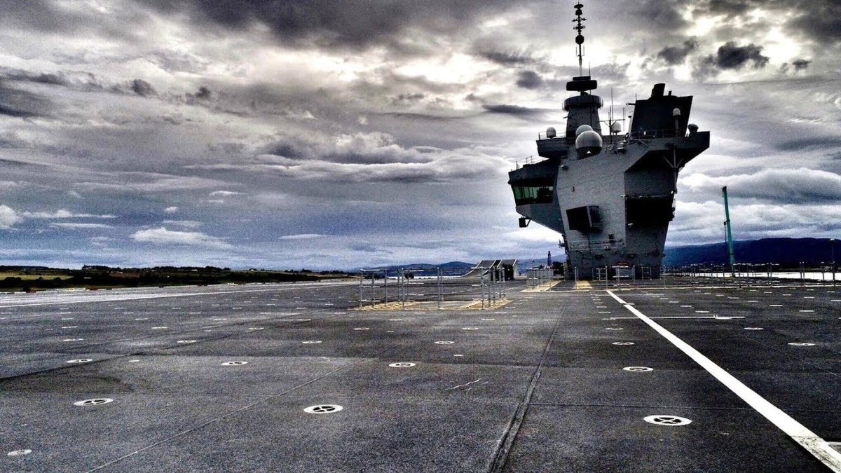 Авианосец вид с палубы