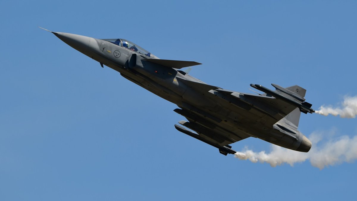 Самолет Грипен Швеция