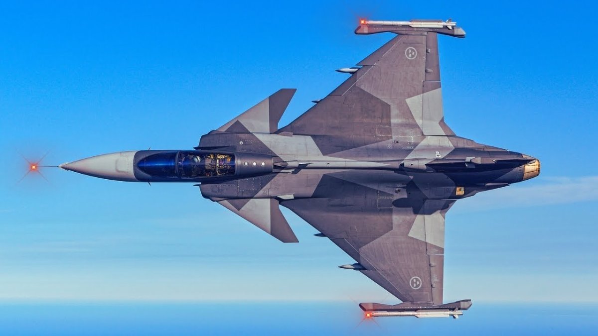 Истребитель Saab Jas 39 Gripen