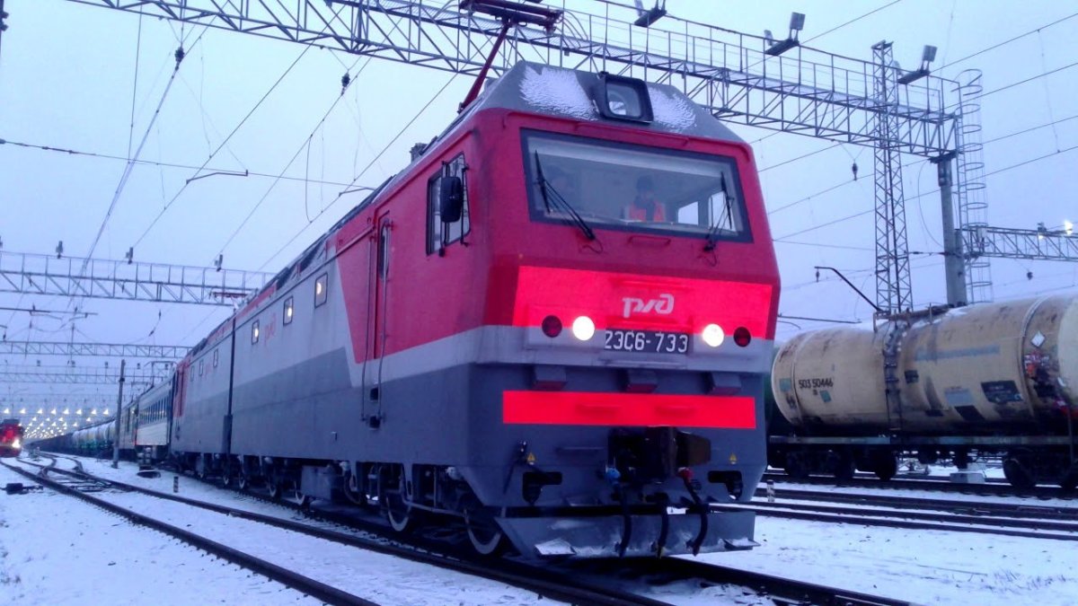 Локомотив 2эс6