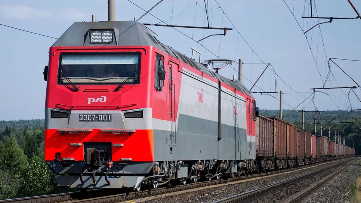 Гранит Локомотив 2эс7