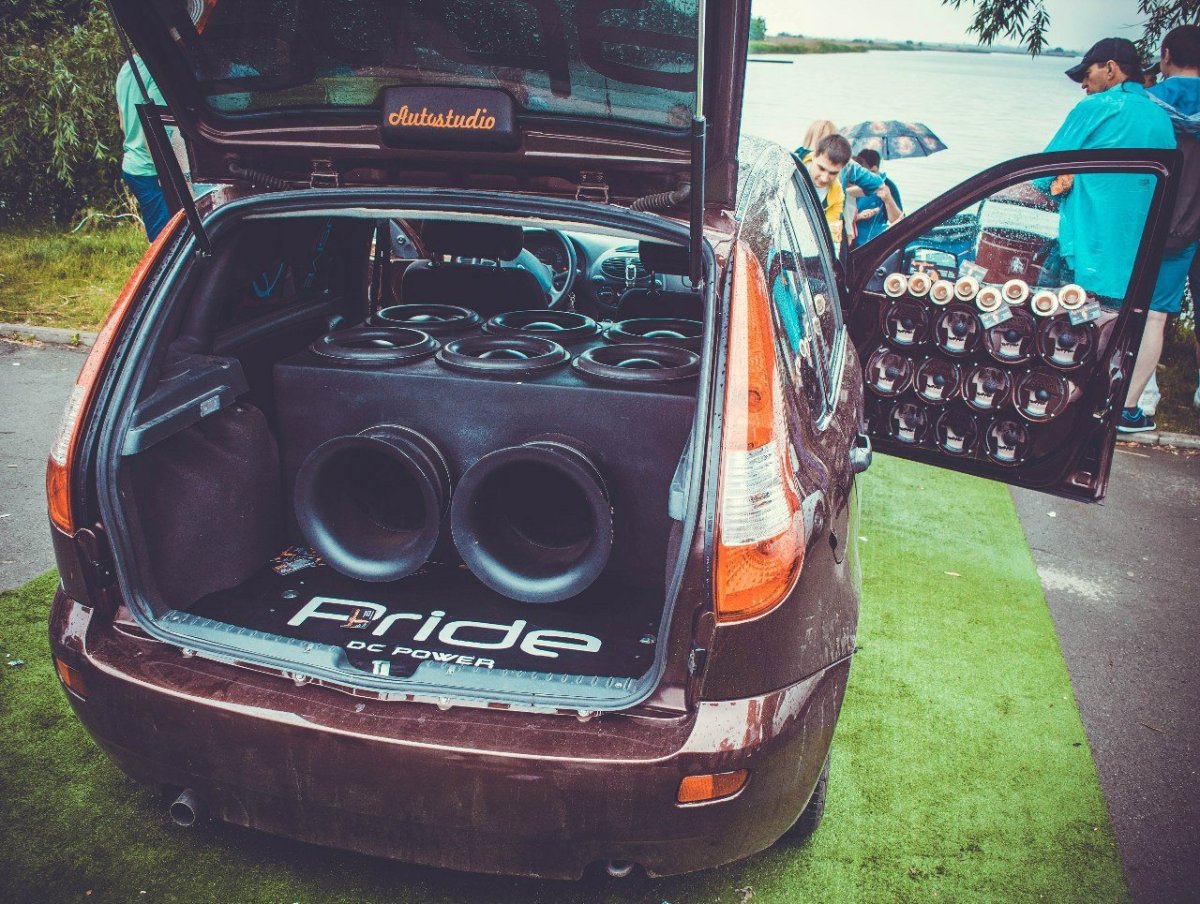 Лада Калина 2 автозвук