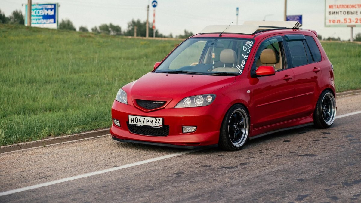 Мазда Демио 2000 стенс