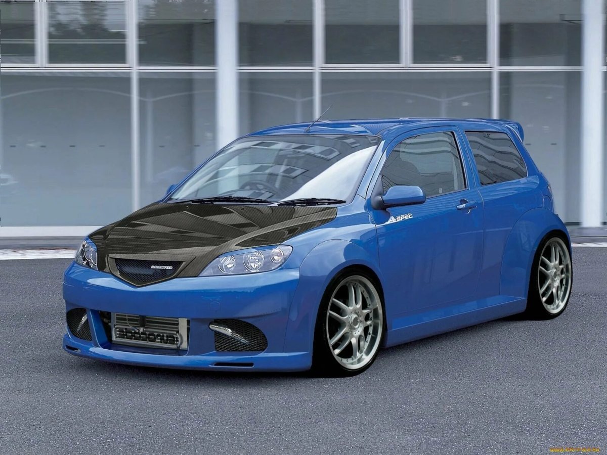 Mazda Demio 1