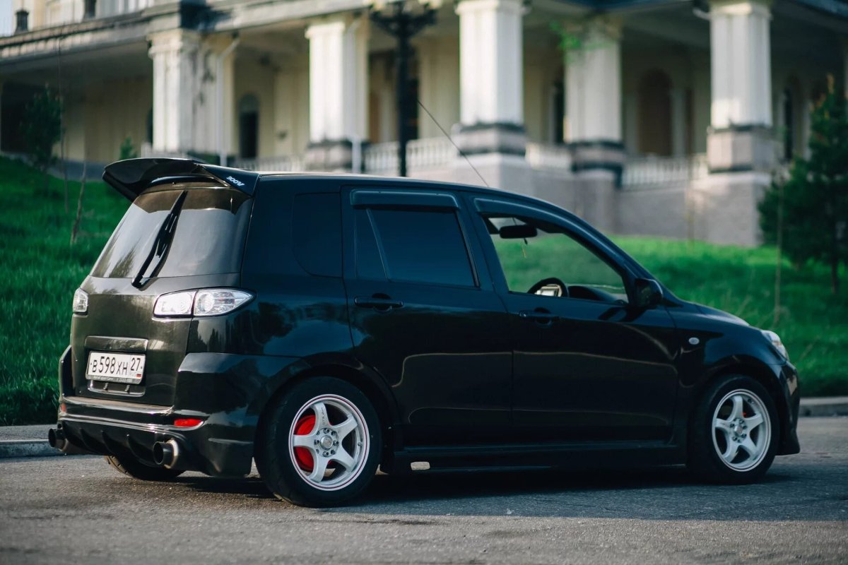 Mazda Demio 2005 тюнинг