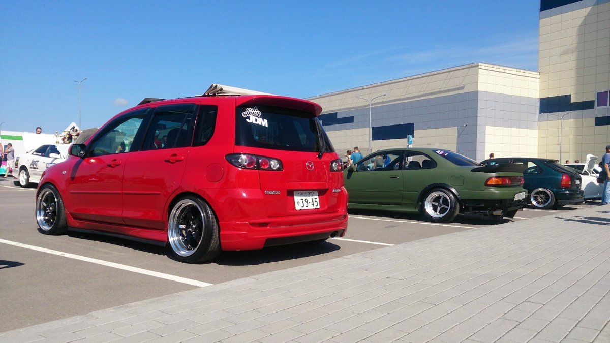 Mazda Demio 2002 тюнинг
