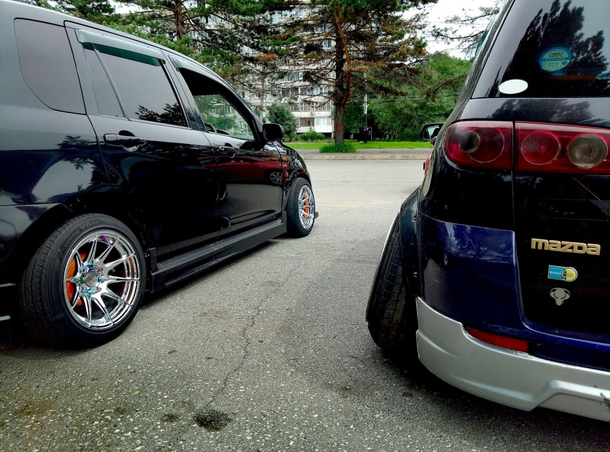 Мазда Демио 2001 стенс