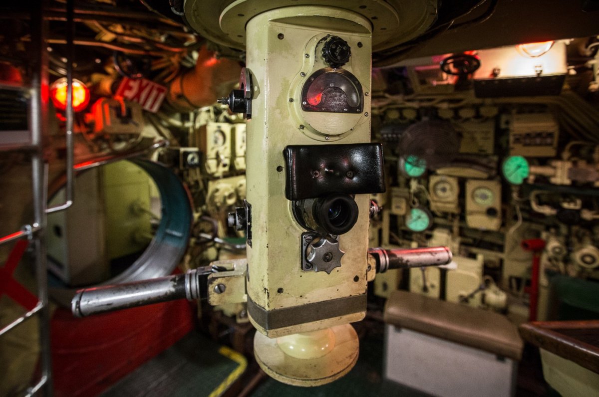 Перископ подводной лодки внутри
