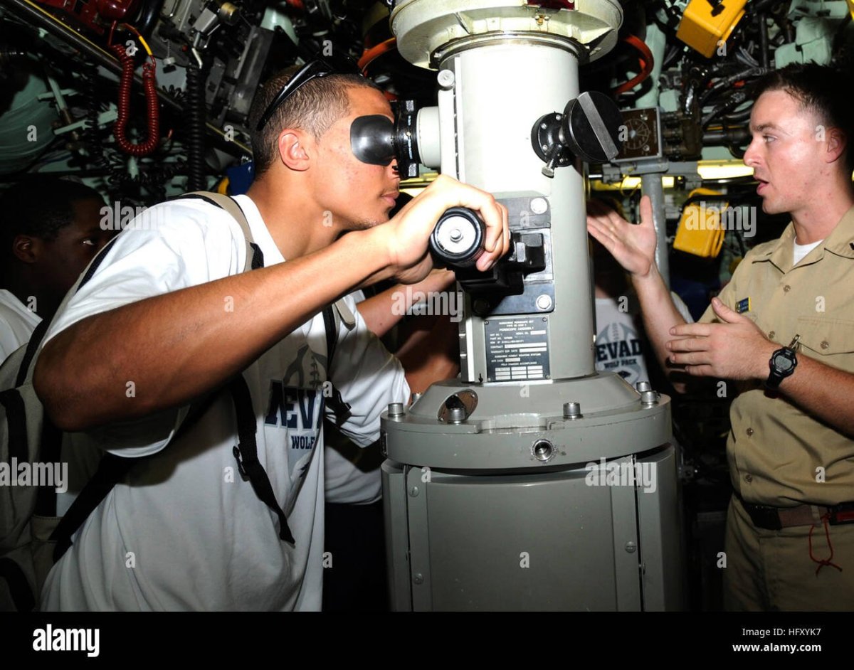 Бинокль подводной лодки