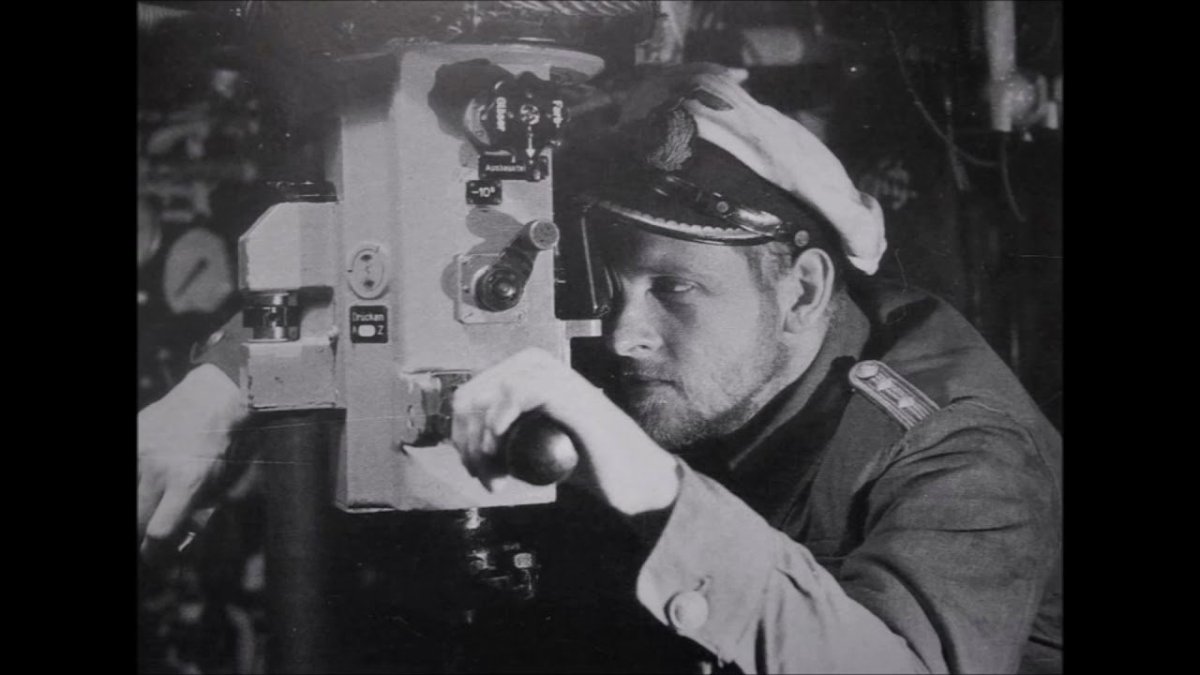 Эрих Топп командир u-552