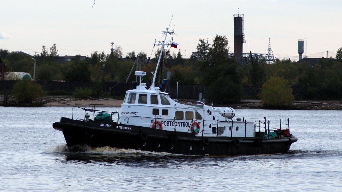Лоцман Чемакин катер