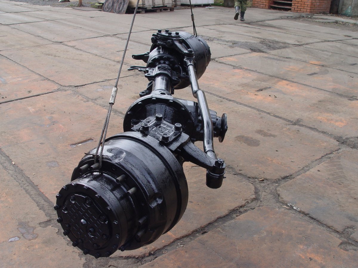 Передний мост МАЗ 6425