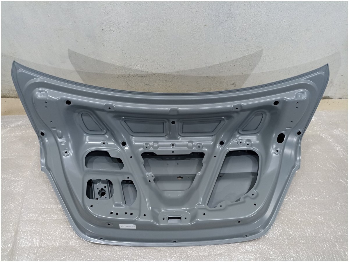 Крышка багажника Солярис 1 хэтчбек