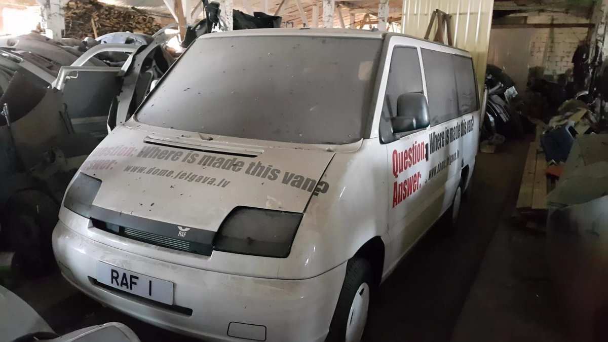 РАФ микроавтобус Роксана