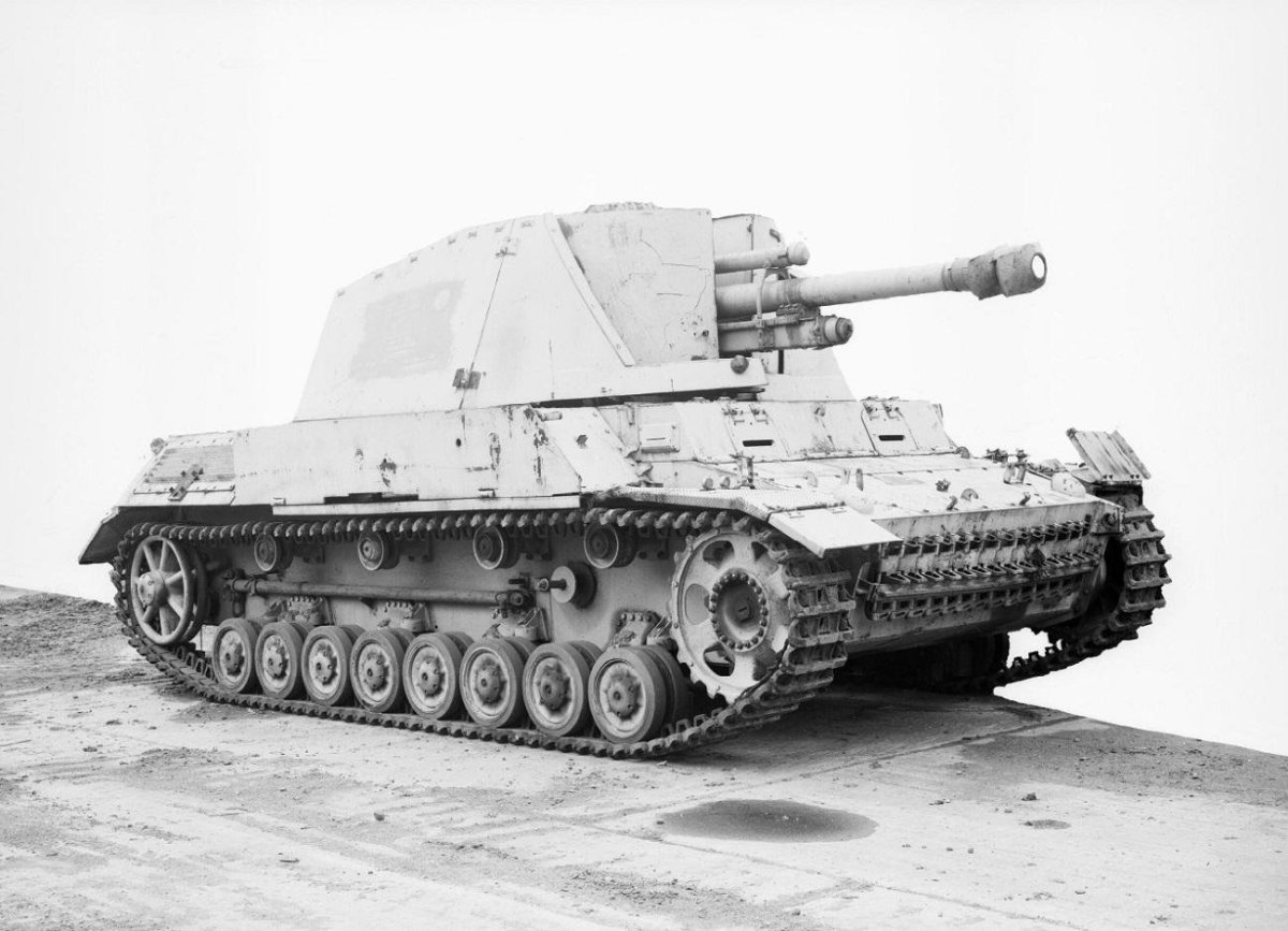 САУ leichte pzh18/40/2 auf Geschutzwagen III/IV (SF)