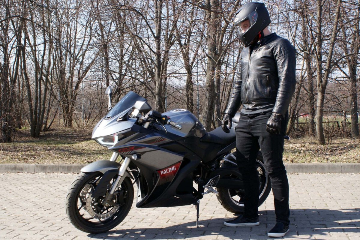 Электромотоцикл r3