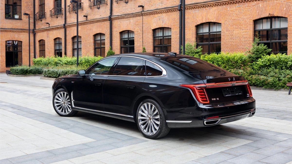 Китайский седан  Hongqi h9