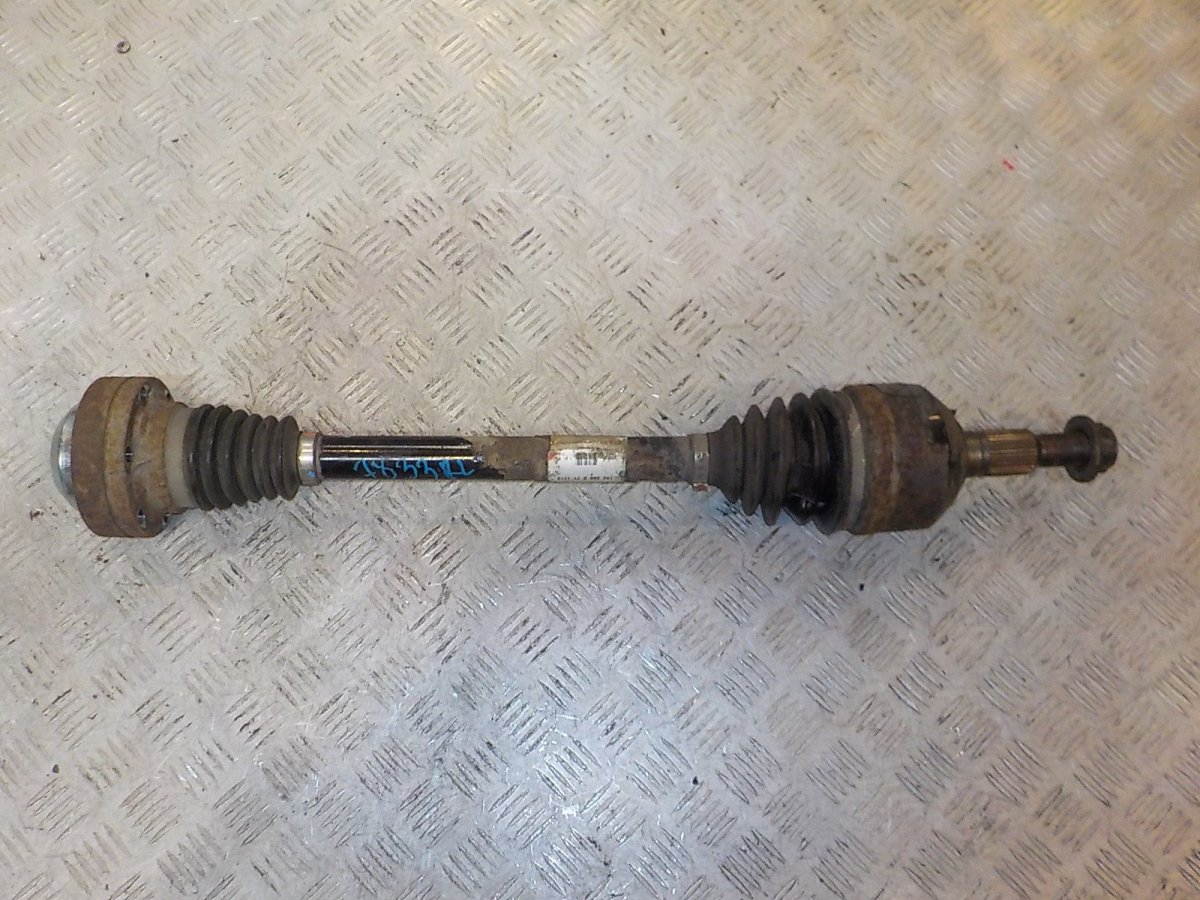 Полуось задняя левая