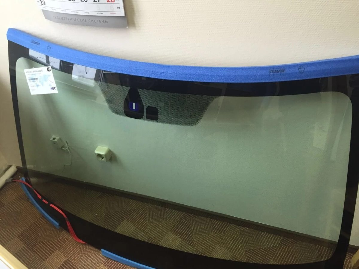 Лобовое стекло Outlander 3