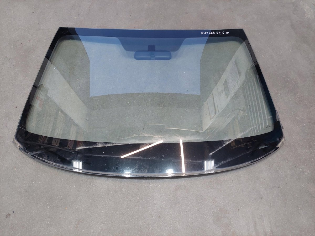 Стекло лобовое Mitsubishi Outlander 2013