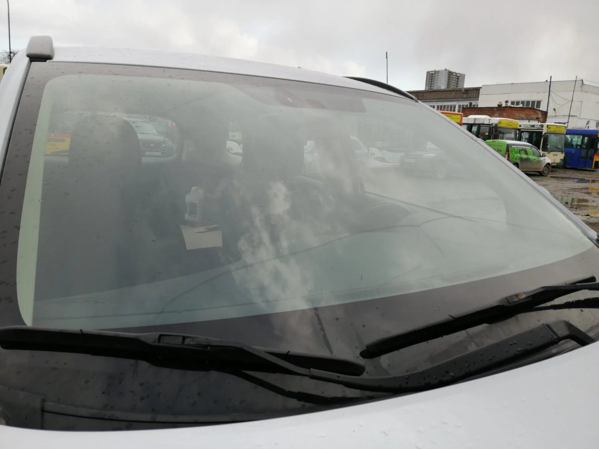 Лобовое стекло с обогревом Benson Passat b6