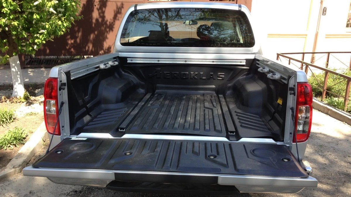 Nissan Navara багажник