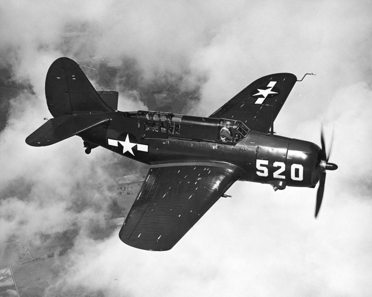 Хеллдайвер самолет палубный