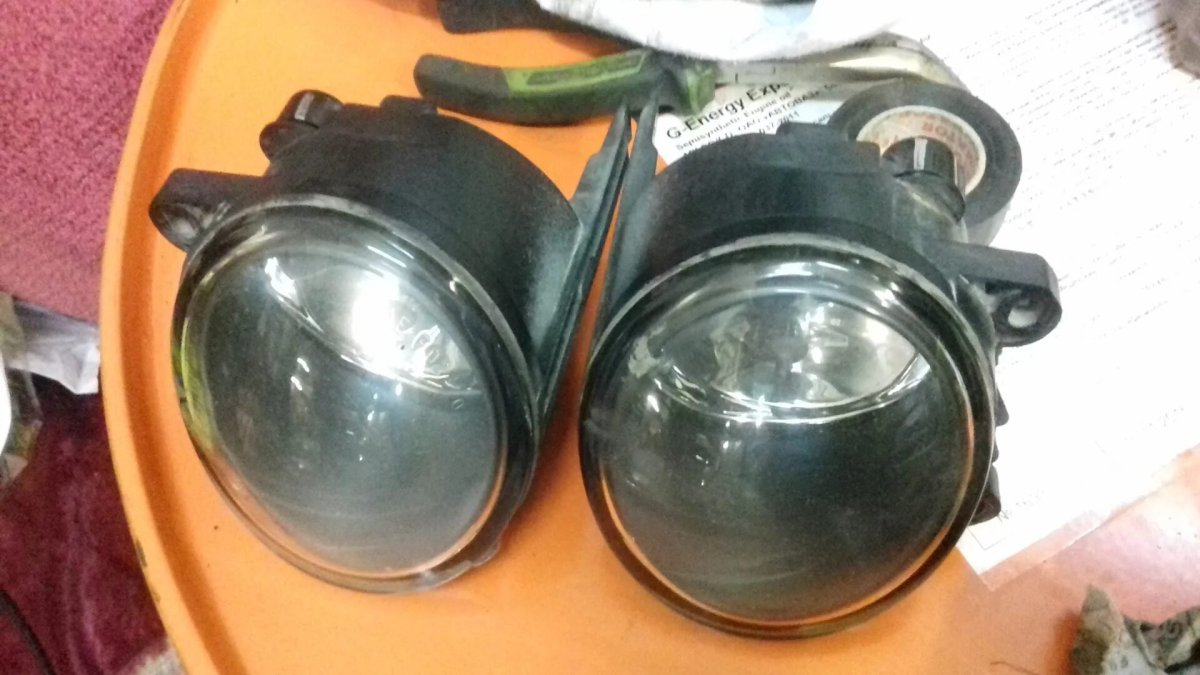 Линзованные ПТФ Renault