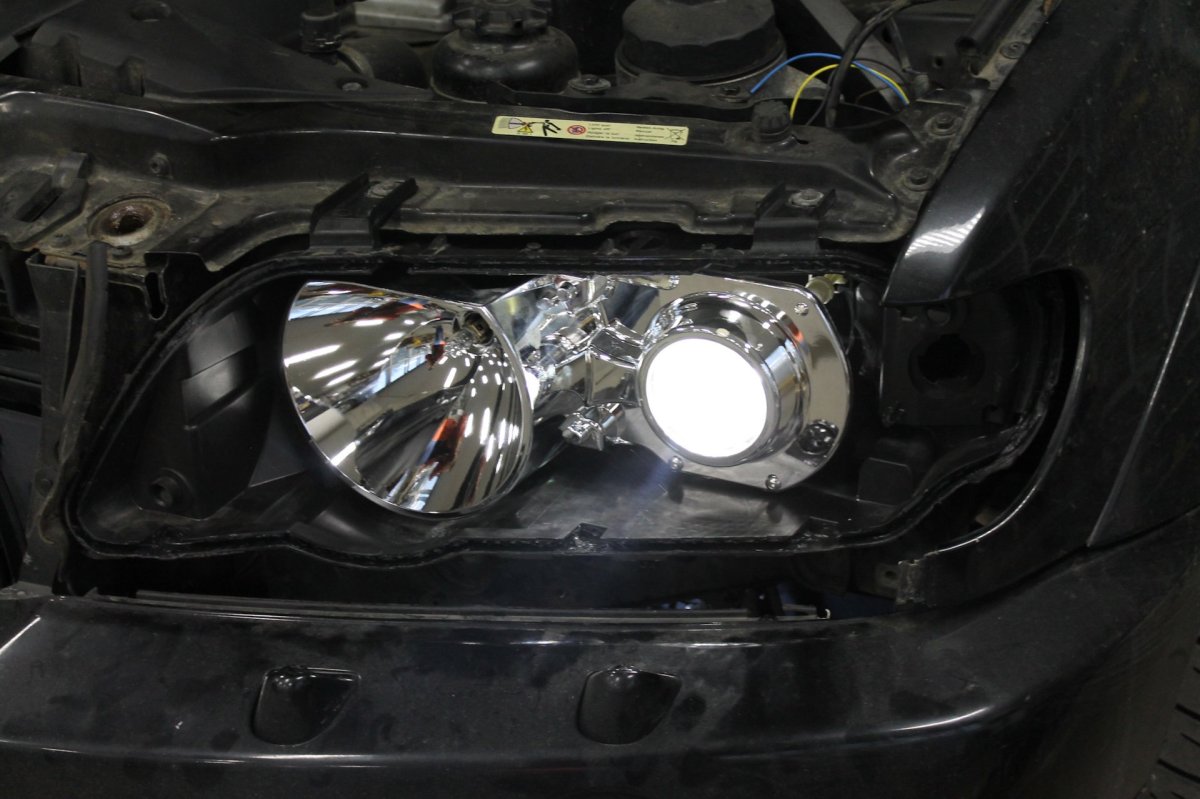 BMW e53 d2s установка led