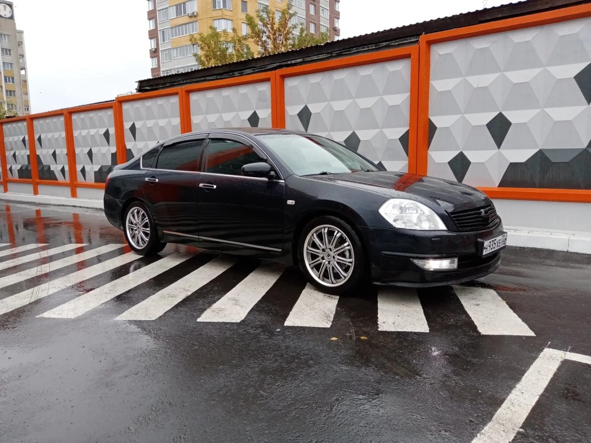 Решетка радиатора Ниссан Теана j31 черная