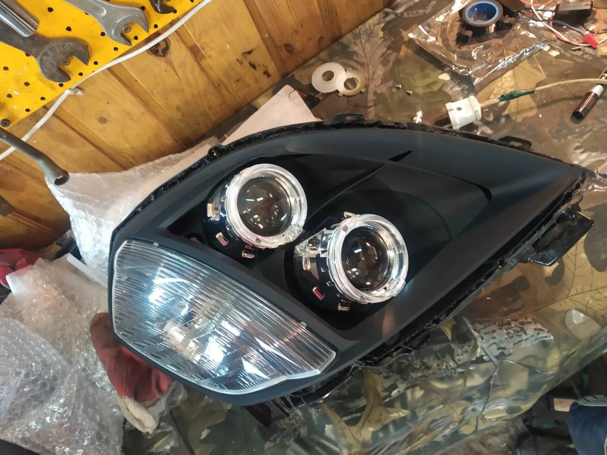 Фара Nissan Teana j31