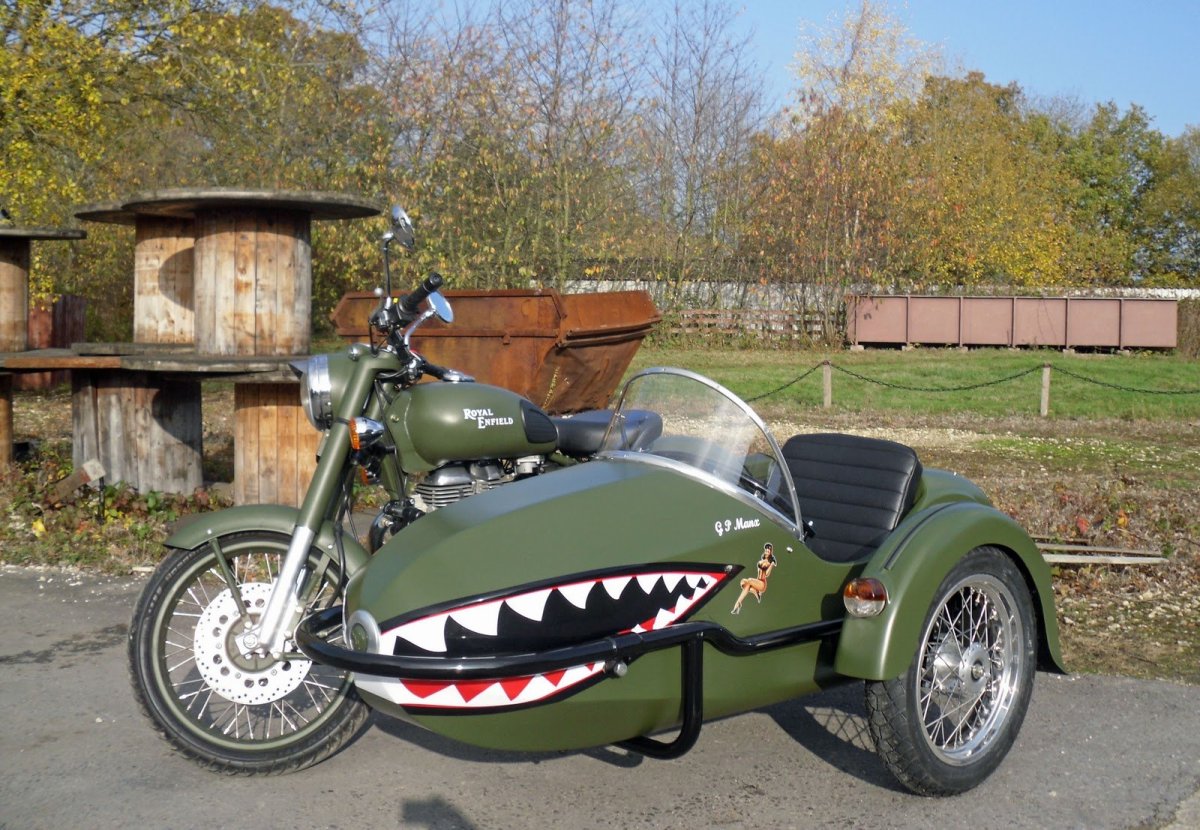 Мотоцикл с коляской Sidecar