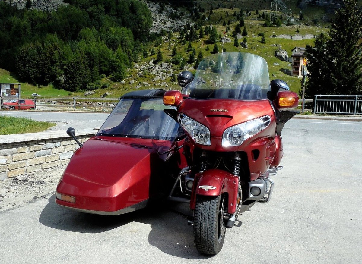 Трицикл Sidecar