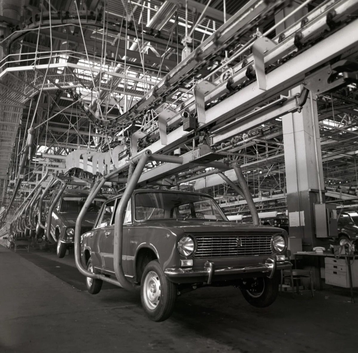 Завод АВТОВАЗ Тольятти