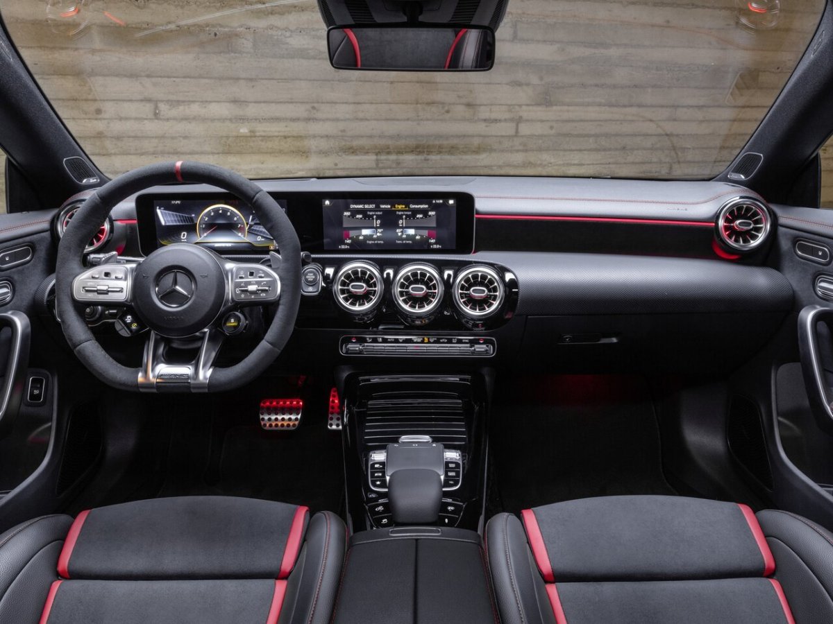 Мерседес CLA 45s AMG