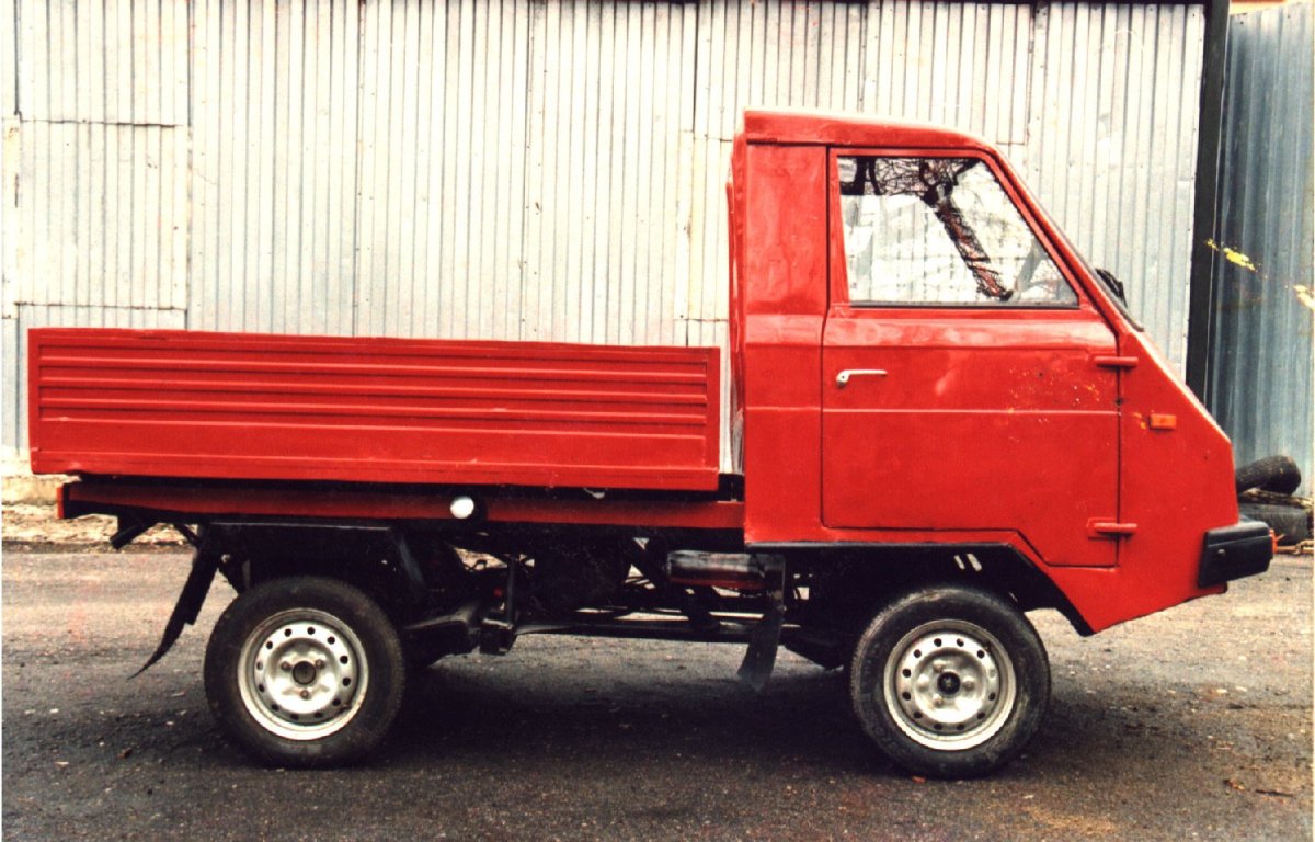 Грузовой мотороллер муравей