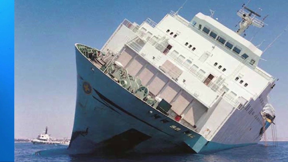 Затонувший корабль Zenobia