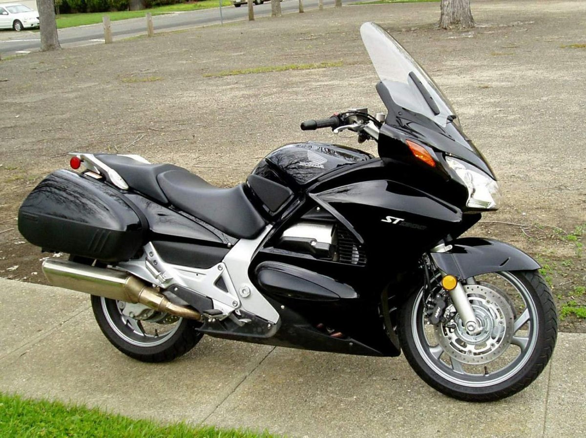 Honda st1300 Pan European
