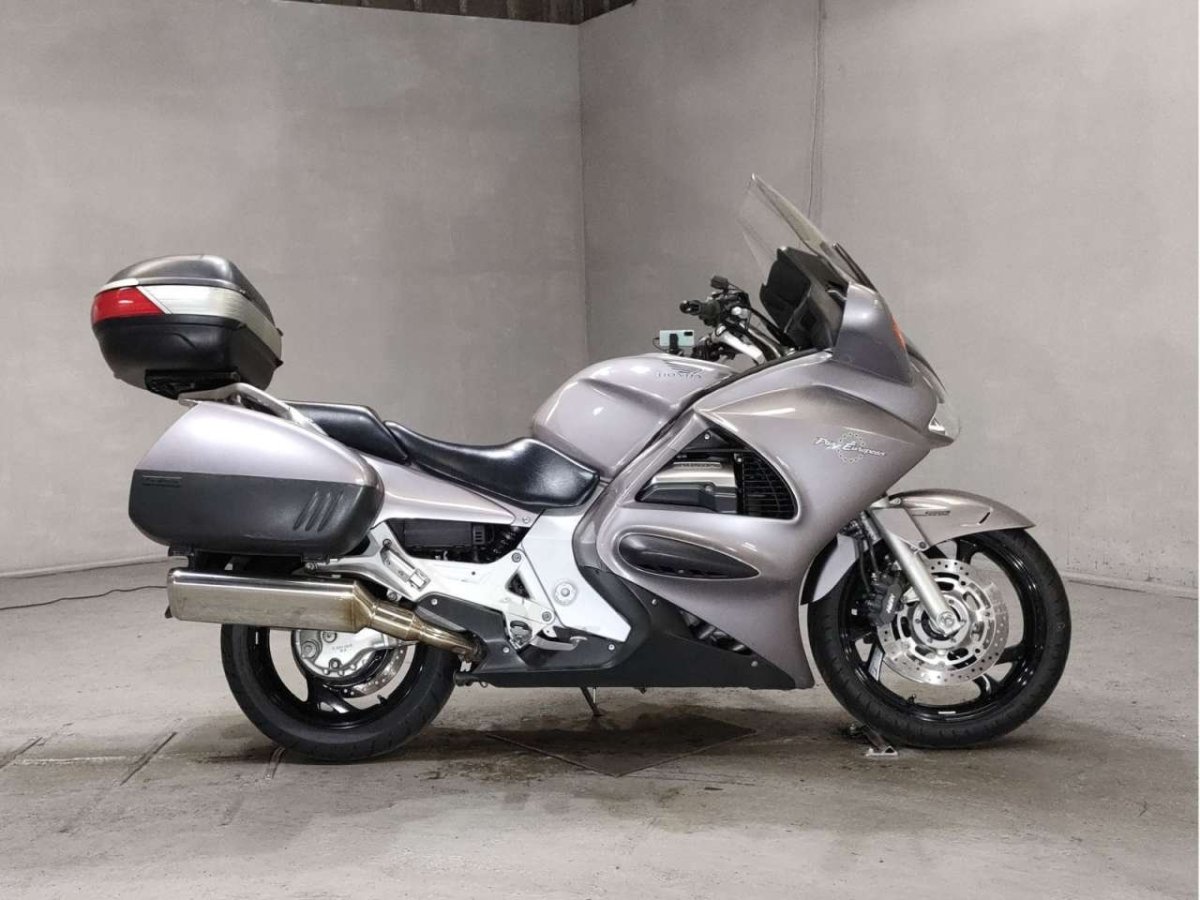 Пан Европеан St 1100