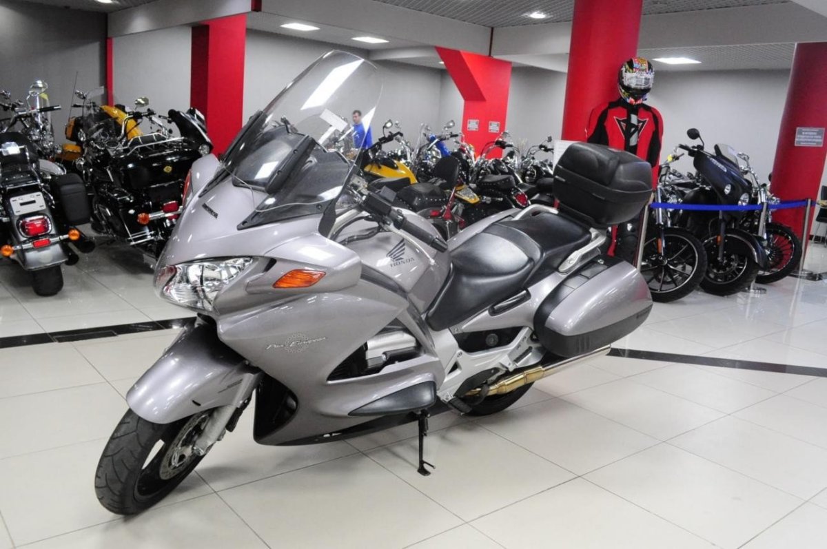 Хонда ст 1300 Пан Европа