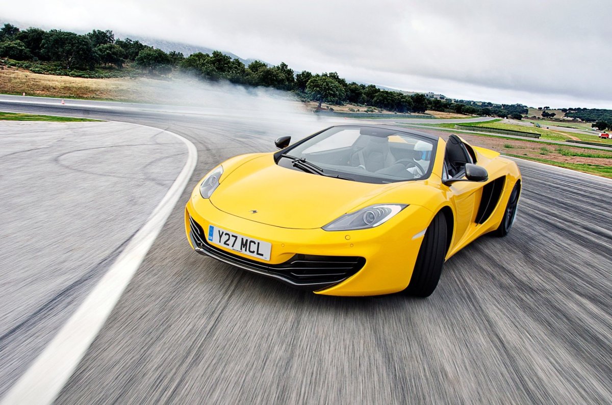 2011 MCLAREN 12c Coupe
