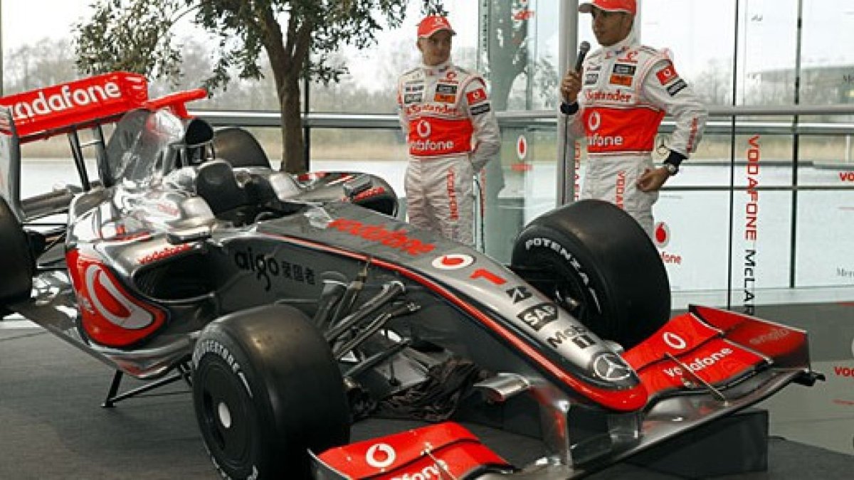 Болид Макларен 2009