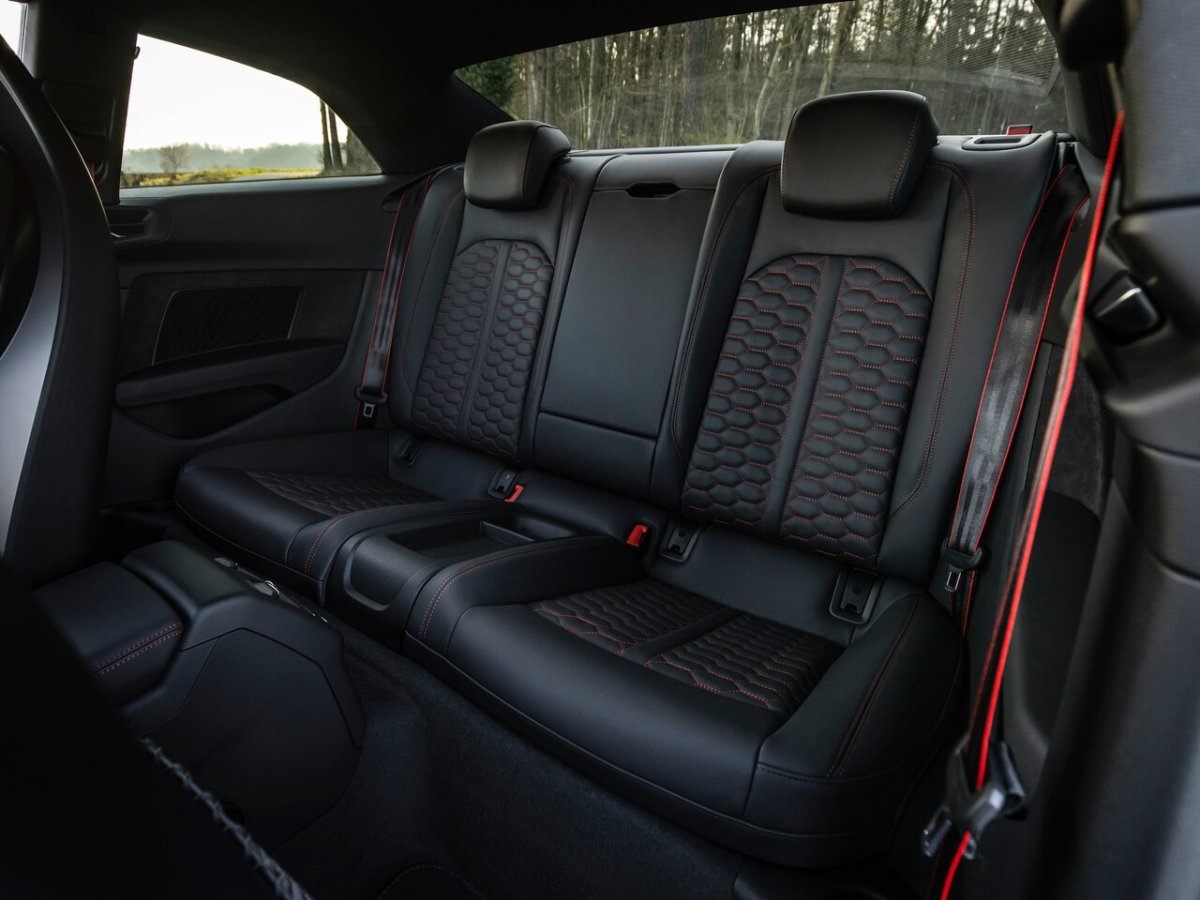 Audi a5 Sportback салон сзади