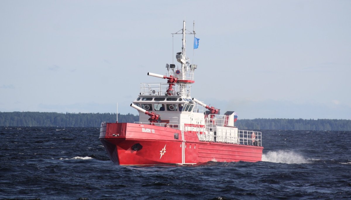 Пожарный катер Вьюн