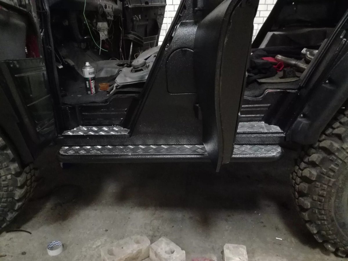 Подножка двери УАЗ-469