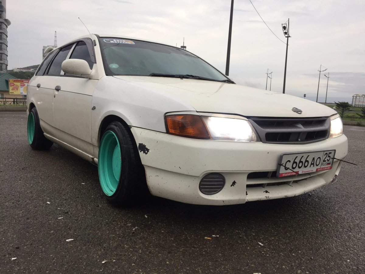 Nissan ad y11 JDM