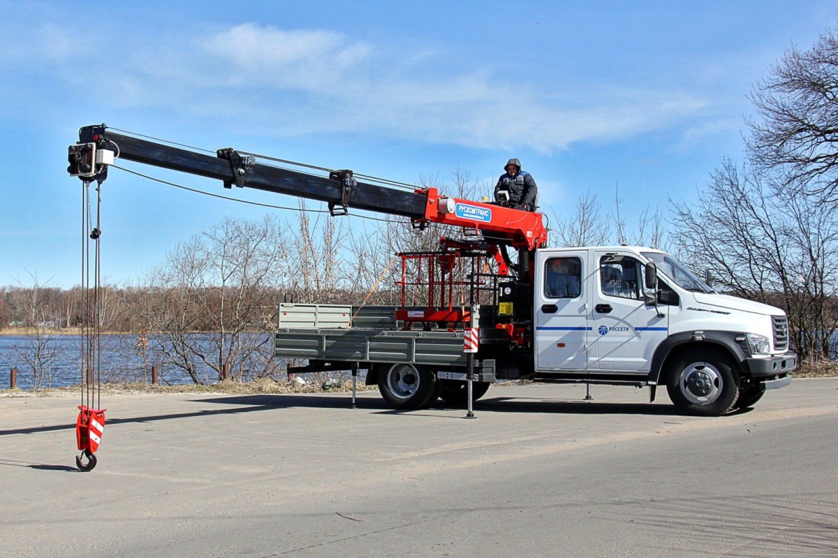 Газон Некст 10 с КМУ