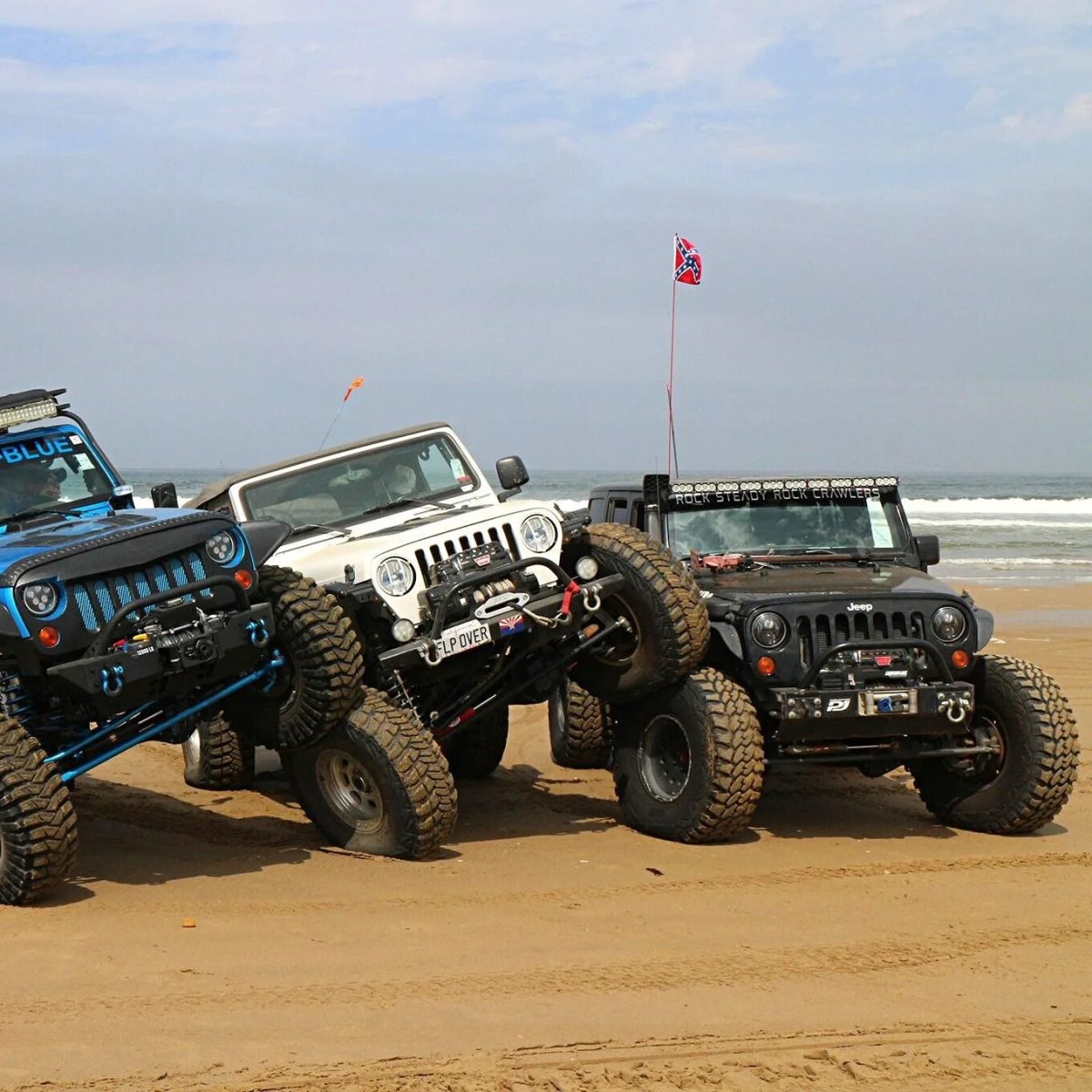 Джип по пляжу